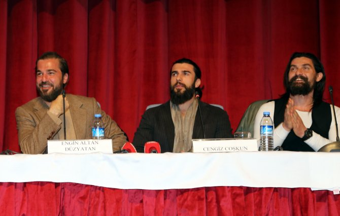 Erzurum'da "Diriliş Ertuğrul" ekibine yoğun ilgi