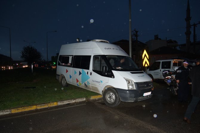 Samsun'da minibüs ile otomobil çarpıştı: 6 yaralı