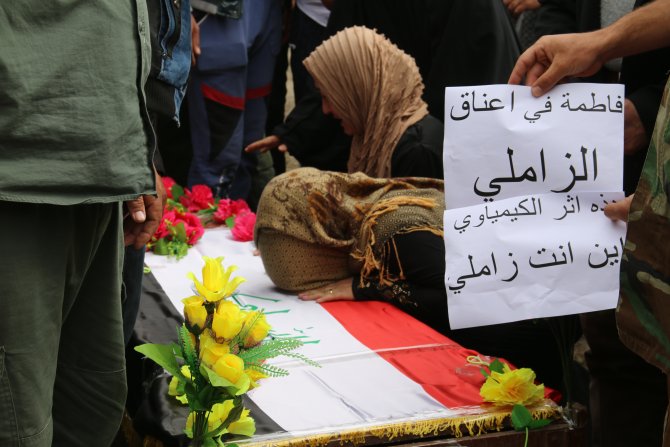 DAEŞ'in kimyasal silah saldırısı sonucu hayatını kaybeden çocuk defnedildi