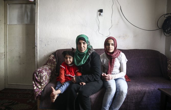 "Suriye'de bir daha uyanma ümidi olmadan uyuyorduk"