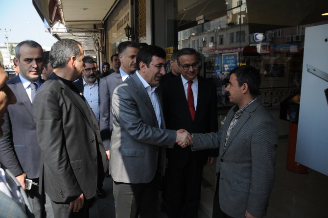 Kalkınma Bakanı Yılmaz Cizre'de