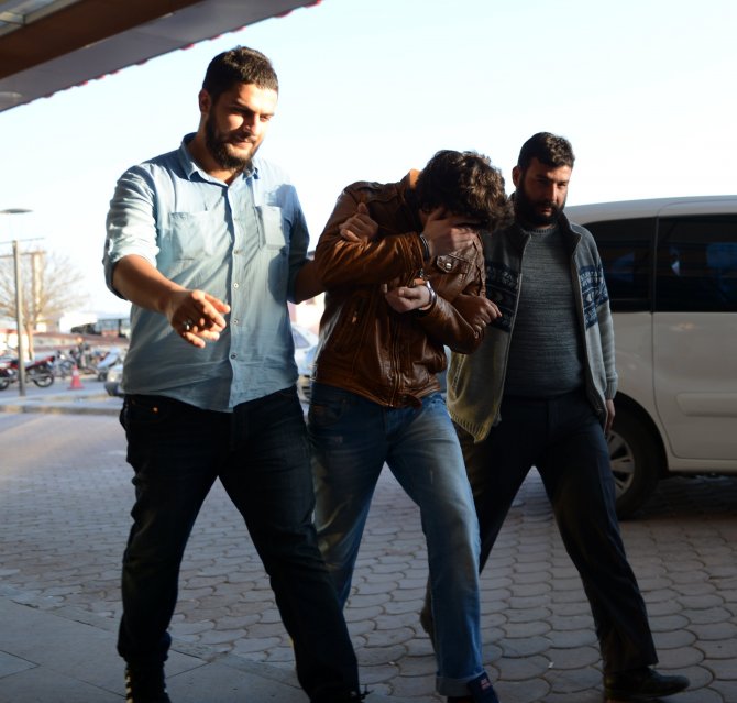 Kilis'te yabancı uyruklu DAEŞ üyesi tutuklandı