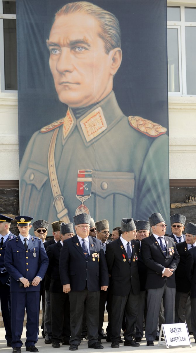 Şehitleri Anma Günü ve Çanakkale Deniz Zaferi'nin 101. yılı
