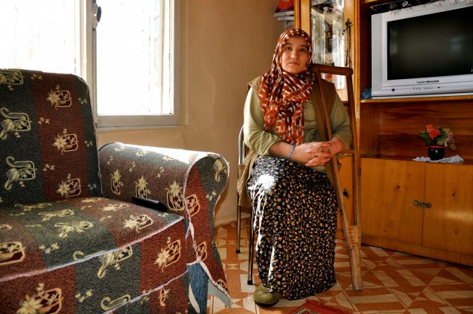 Tahta koltuk değneğiyle geçen yarım asır