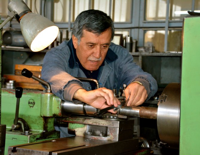 45 yıllık torna ustasına "Ahilik" tacı