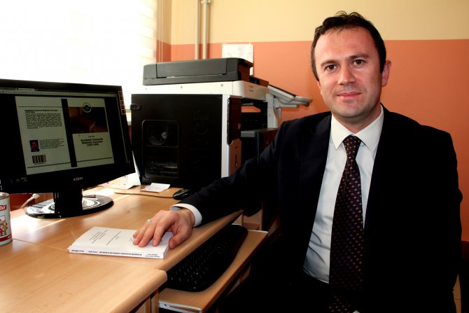 - Tarih öğretmeninin araştırması kitap oldu