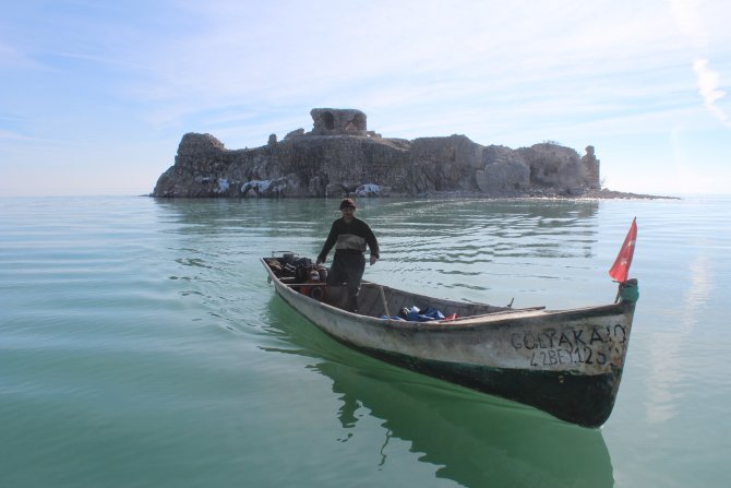 Beyşehir Gölü'nde su ürünleri av yasağı başladı