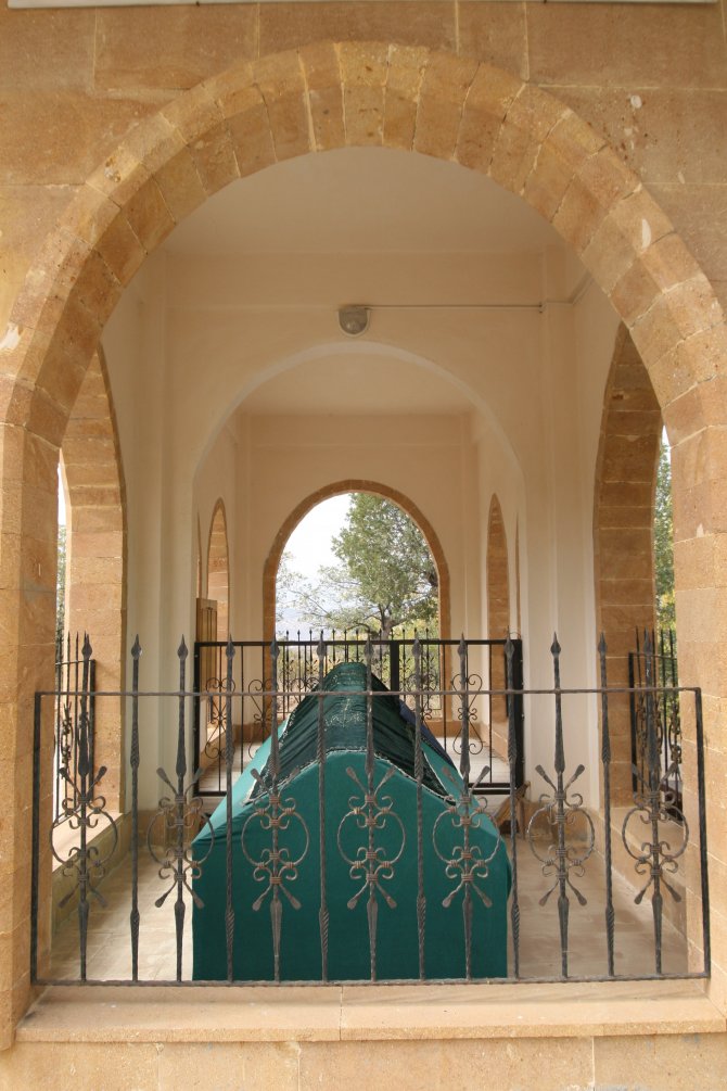 Hırkatepeliler Derneğinden Kaymakama ziyaret