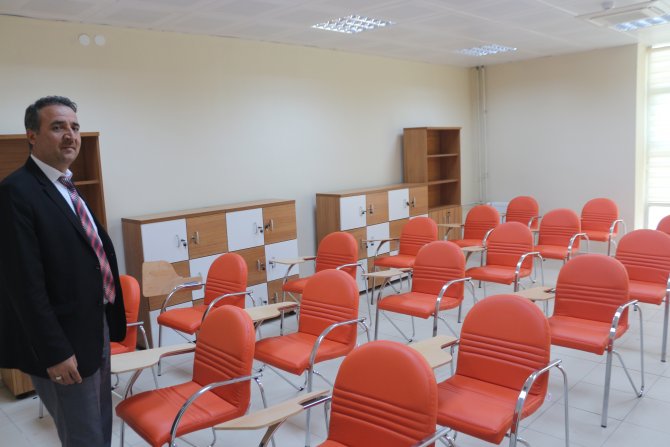 Şereflikoçhisar Gençlik Merkezi'nde sona gelindi