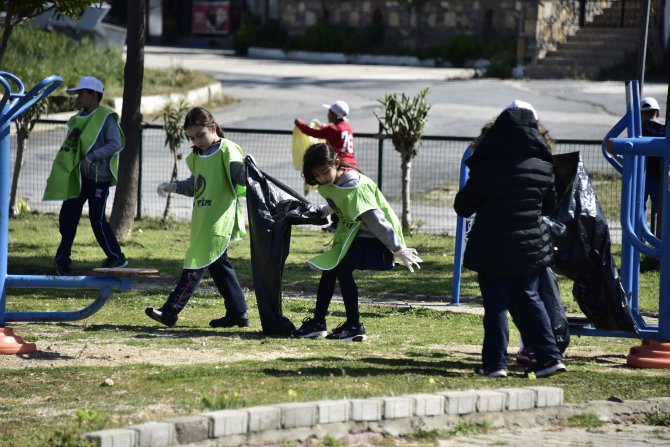Bodrum'da deniz ve kıyı temizliği etkinliği