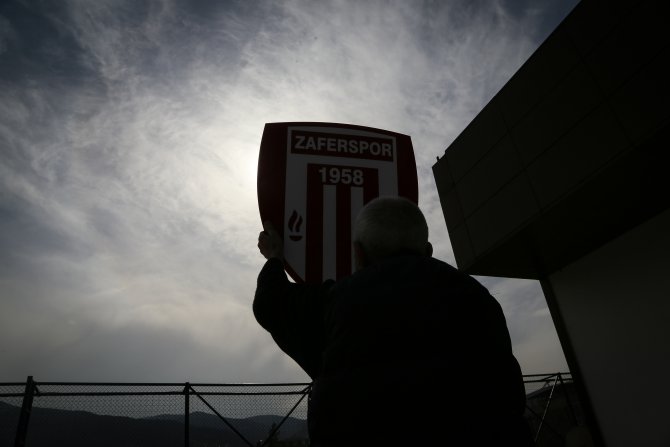 Adı, logosu ve renklerini "zafer"den alan kulüp