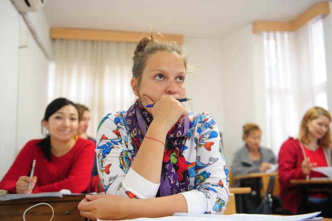 Yabancı gelinler Türkçe öğreniyor