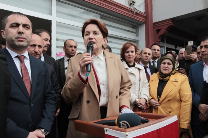 Eski MHP Milletvekili Akşener: