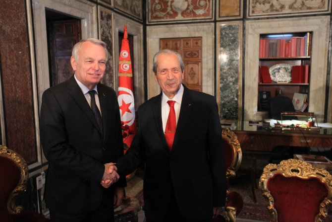 Fransa Dışişleri Bakanı Ayrault'un Tunus ziyareti