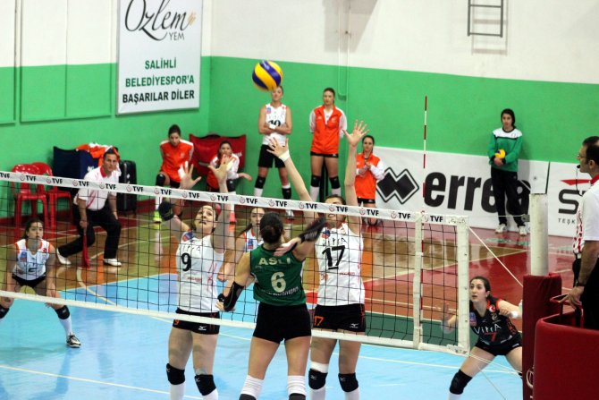 Voleybol: Bayanlar 1. Lig