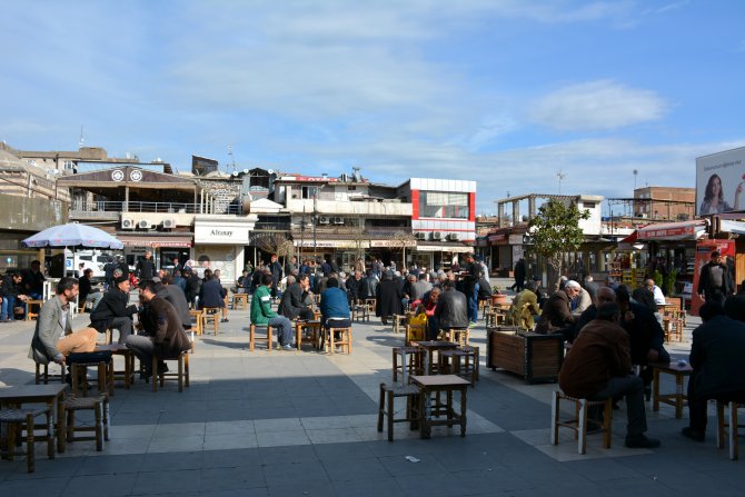 Sur esnafı, vatandaşları "alışverişe" çağırdı