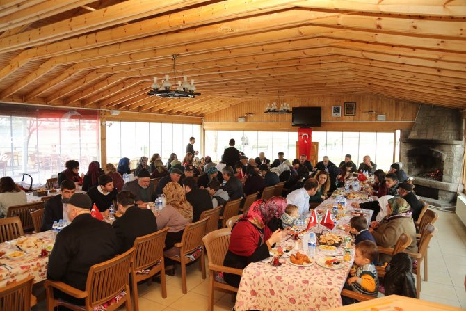 Başkan Duruay şehit aileleriyle bir araya geldi