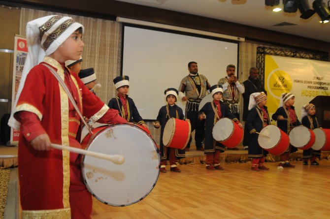 Down sendromlulardan "Hayatta biz de varız" mesajı