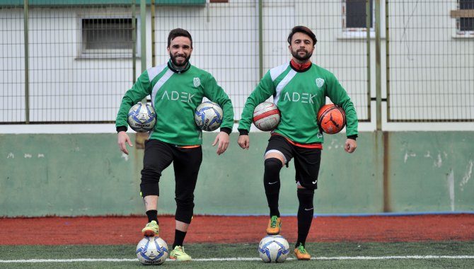 Gökhan Gönül'ün kardeşleri aynı takım için ter döküyor