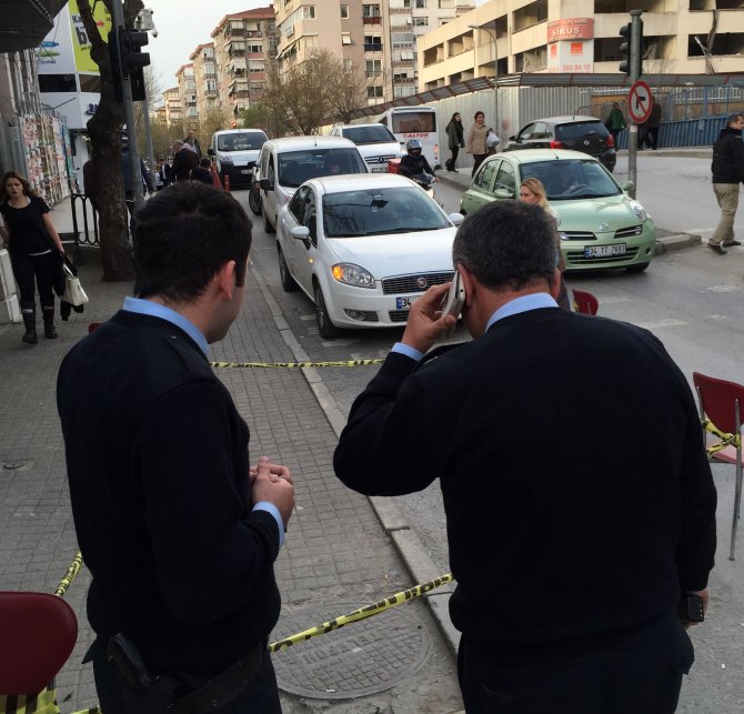 Kadıköy'de silahlı saldırı: 2 yaralı