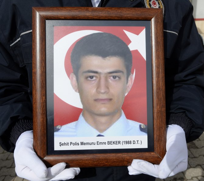 Şehitlerimizi uğurluyoruz