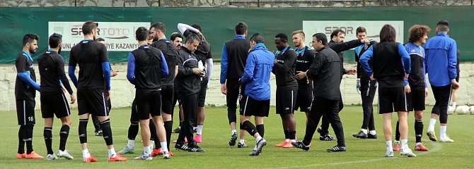 Kardemir Karabükspor Teknik Direktörü İldiz: