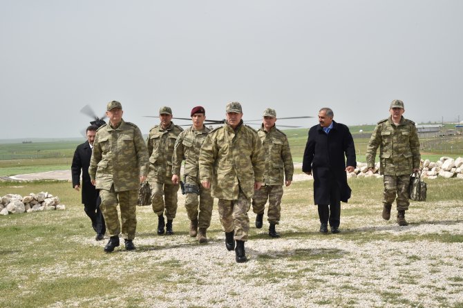 Genelkurmay Başkanı Orgeneral Akar Nusaybin'de