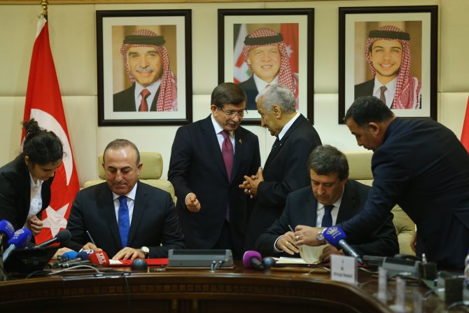 Başbakan Davutoğlu Ürdün'de