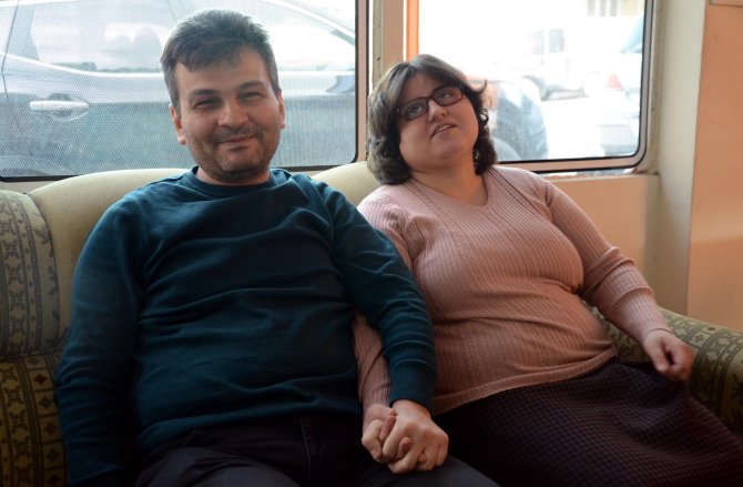 Evlat hasreti çeken engelli çiftin umudu "tüp bebek"