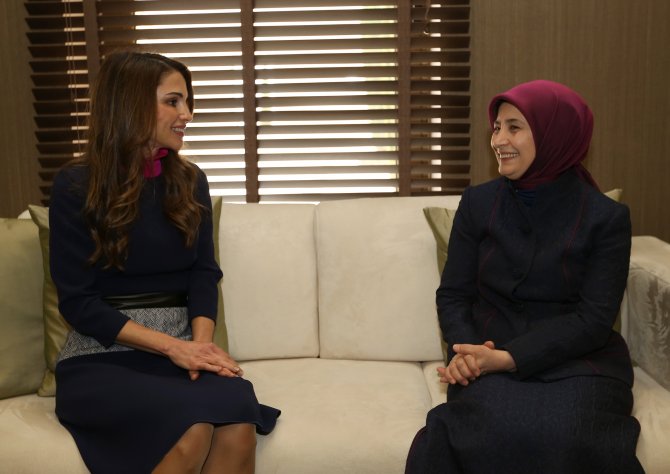 Sare Davutoğlu, Kraliçe Rania ile bir araya geldi