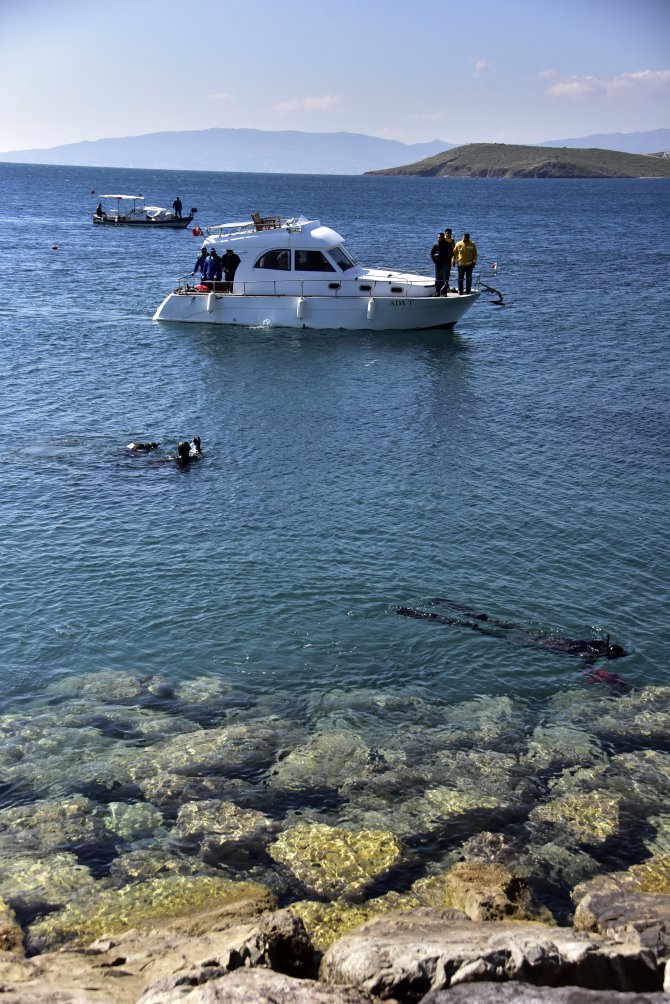 Bodrum'da dalgıçlar denizin dibini temizledi