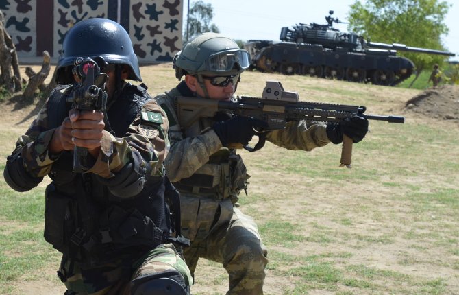 Pakistan Genelkurmay Başkanı Şerif, "Atatürk-2016" tatbikatını izledi