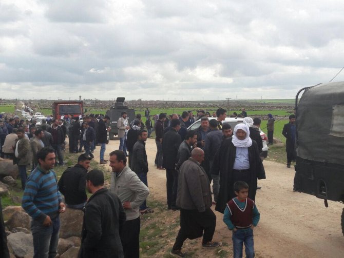 GÜNCELLEME - Şanlıurfa'da askeri aracın geçişi sırasında patlama