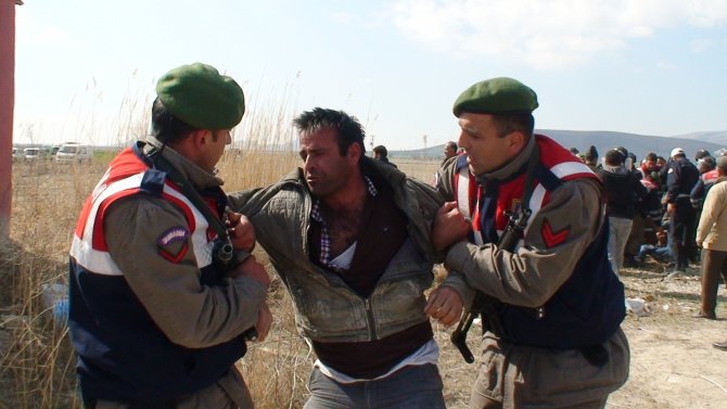 Kaçak sulama kuyularının kapatılmasında arbedesi