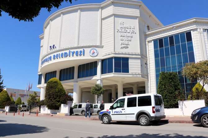 Muratpaşa Belediyesindeki haciz girişimi