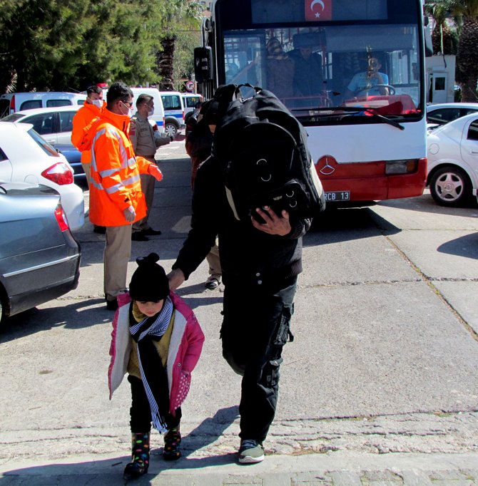 Sahil Güvenlik, Eyisa bebeği tekrar kurtardı