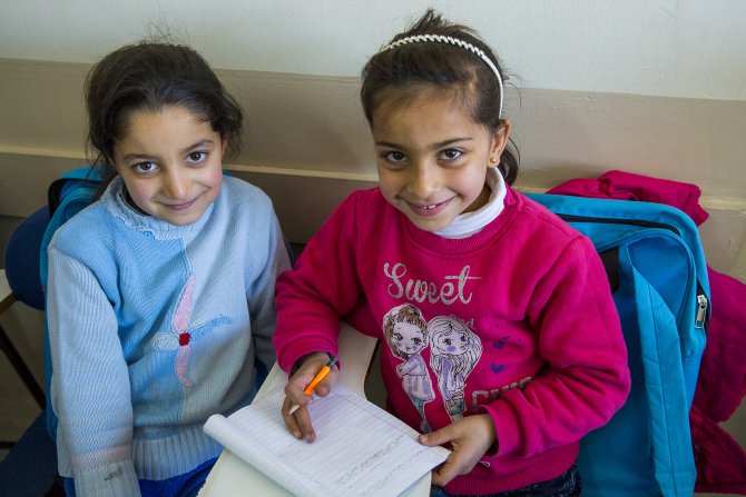 "Suriyeli çocukların gönüllerini imar ediyoruz"