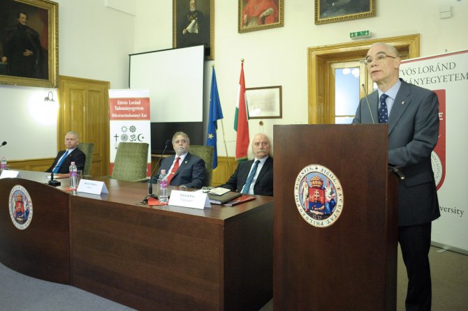 Macaristan'da İslam'ın resmi din kabul edilmesinin 100. yılı