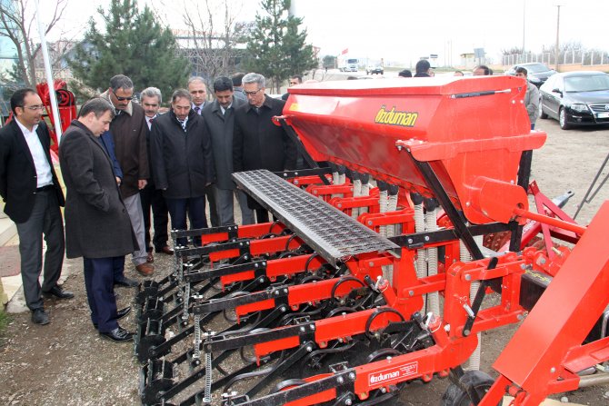 Sezai Karakoç Mesleki ve Teknik Anadolu Lisesi'ne ekipman desteği