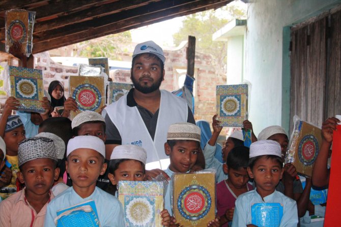 Sri Lanka'da öğrencilere