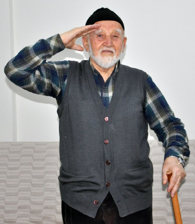 79 yaşında 3'üncü kez askere çağrıldı