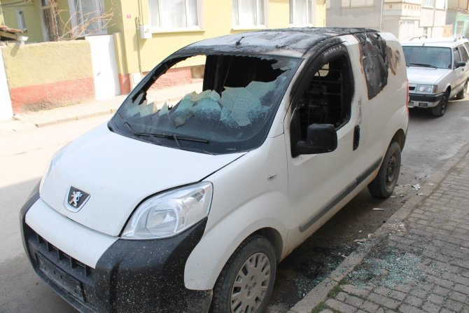 Bursa'da 3 aracın kundaklandığı iddiası