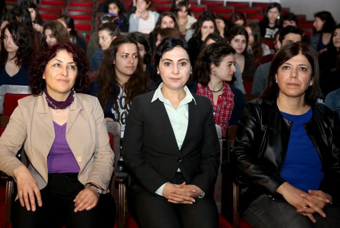 Genç Kadın Konferansı