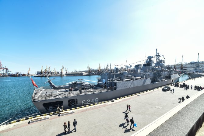 Türk savaş gemileri Odessa'da