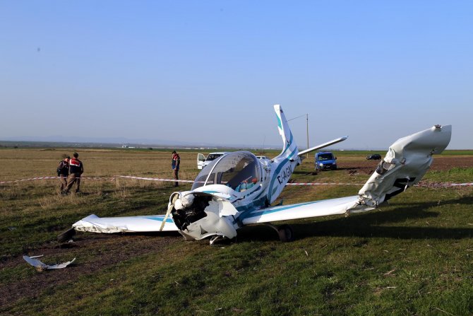 Kırklareli’de eğitim uçağı zorunlu iniş yaptı