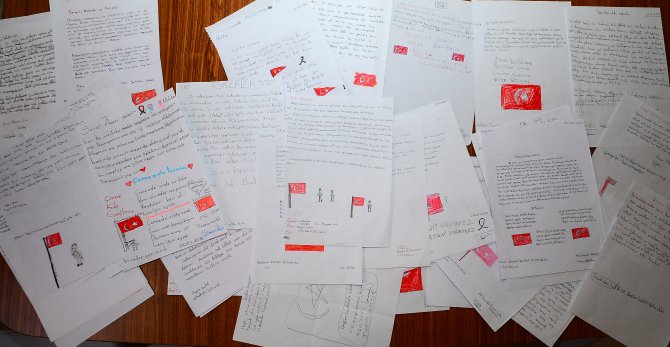 Kışlaya mektup yağıyor