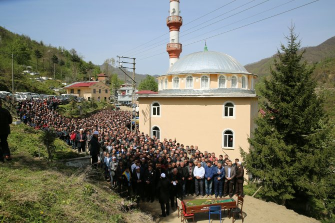 Köprüden ırmağa düşerek ölen kadın