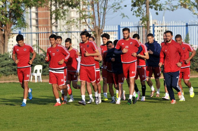 Mersin İdmanyurdu Teknik Direktörü Özat: