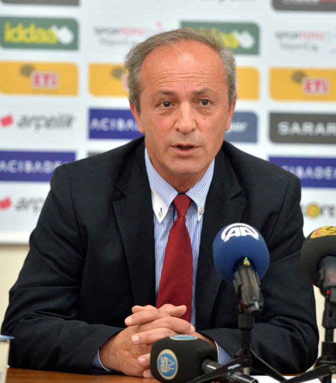 Eskişehirspor Kulübü Başkan Yardımcısı Demirhan: