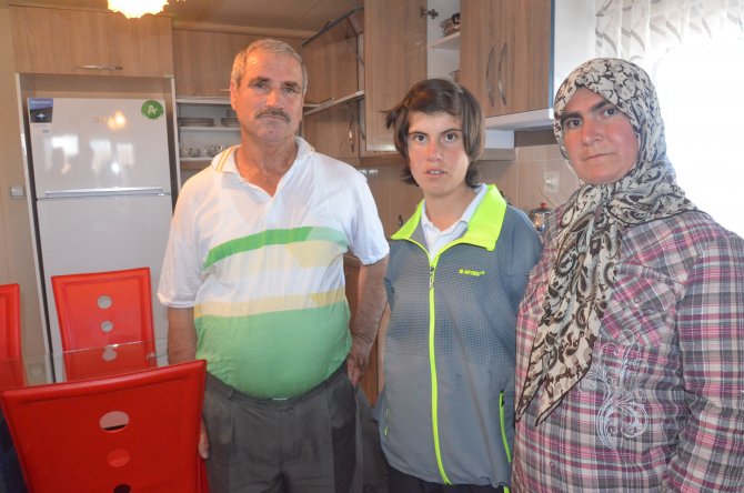 Kırklareli'nde ihtiyaç sahibi aile yeni evine kavuştu